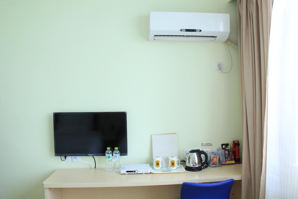 Super 8 Hotel Chengdu Airport Branch Bagian luar foto